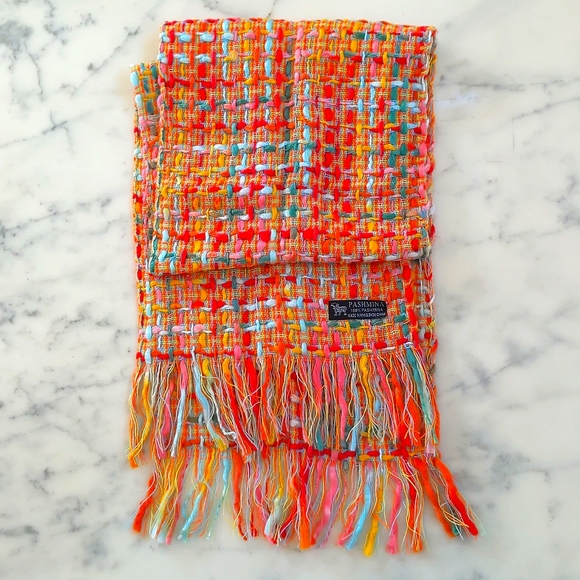 NWOT. Woman's 100% Pashmina scarf with multi color design. - Picture 2 of 3